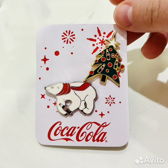 Значки 2 шт Coca Cola