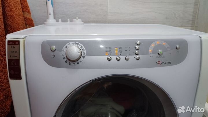 Стиральная машина Ariston