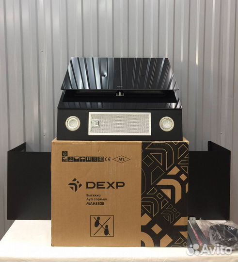 Вытяжка наклонная Dexp 60 Сенсор 800 куб (Новая)