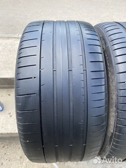 Pirelli P Zero 275/45 R21 и 315/40 R21