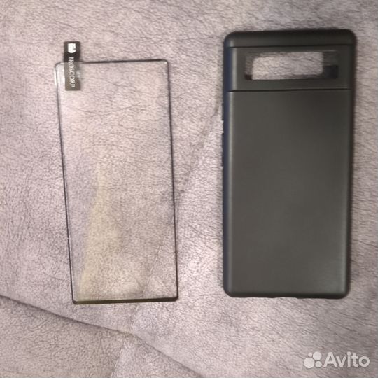 Чехол и защитное стекло на Pixel 6