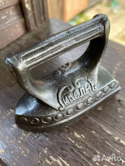 Утюг чугунный старинный