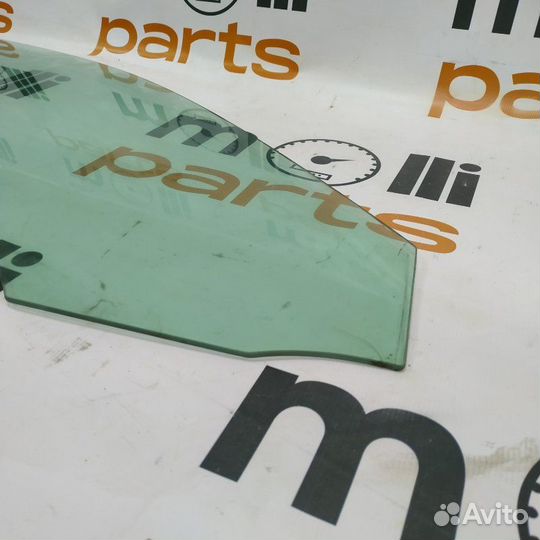 Стекло двери переднее правое Audi A5 8W 2018