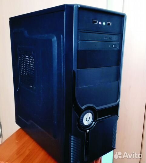 Комп. 4-яд Intel Xeon E5440 с моником 20