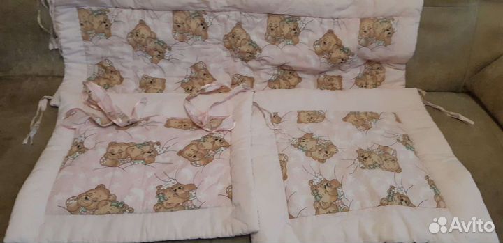 Бортики на детскую кроватку