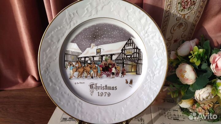 Royal Worcester тарелка Рождество 1979 год