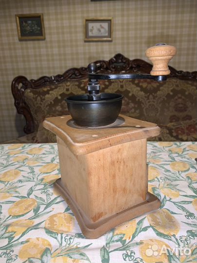 Ручная кофемолка Zassenhaus - Grain Mill - nature