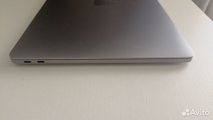 Macbook pro 13 2016 8/256