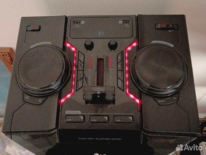 Музыкальная система LG OM7560