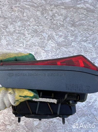 Фонарь в крышку багажника правый Kia Cerato BD