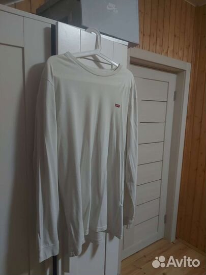 Лонгслив мужской levis