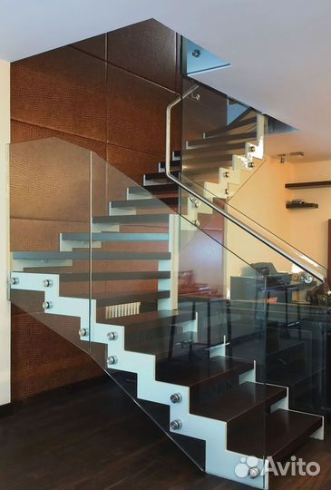 Стеклянные ограждения для лестницы