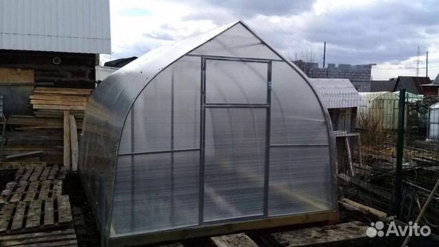 Теплица капелька