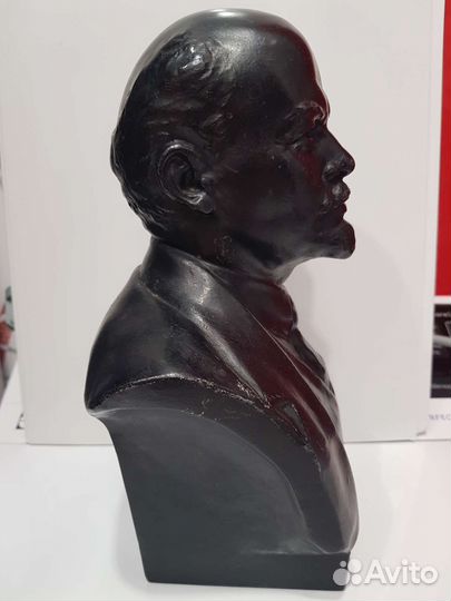 Бюст Ленина