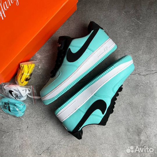 Nike Air Force 1 Low Tiffany & Co. 1837