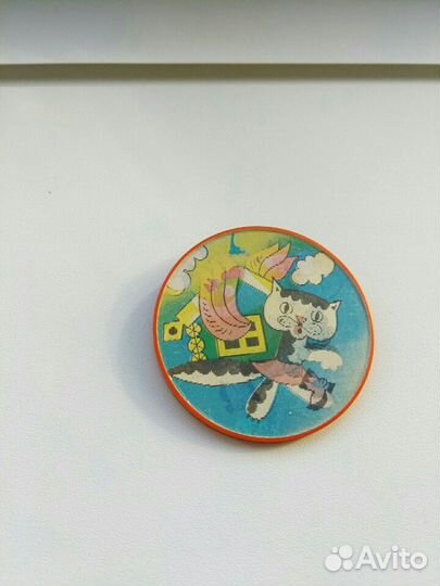 Значок детский СССР переливной
