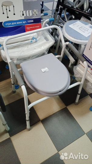 Санитарный стул