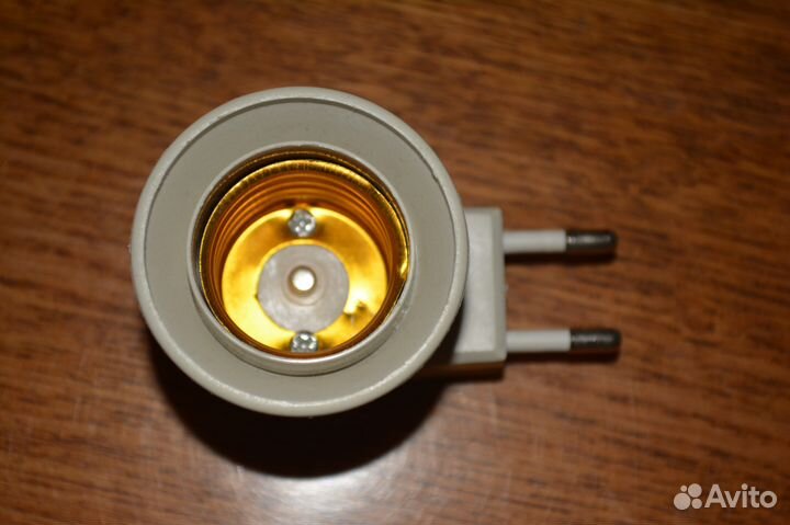 Патрон с вилкой и выключателем