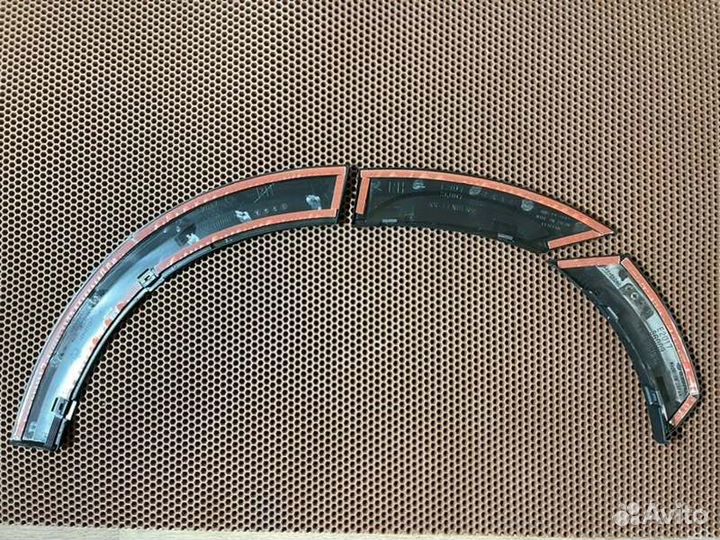 Расширитель крыла задний правый Subaru Forester 4