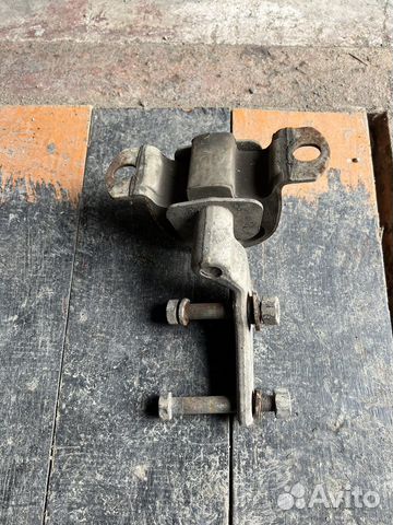 Крепления на коробку передачи приора гранта