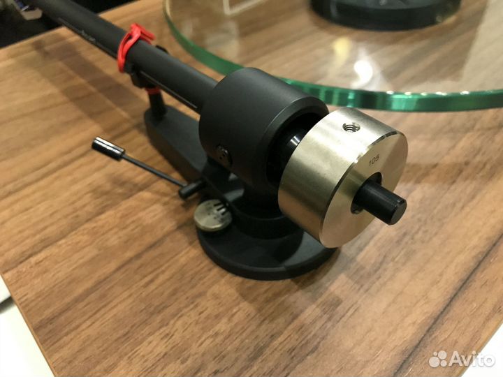 PRO-ject T2 (rainier) walnut