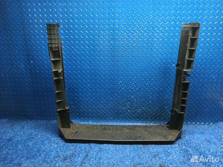 Кронштейн радиатора Bmw X5 E70