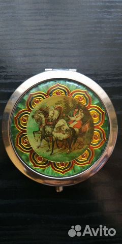 Ручное зеркало в подарочном мешочке