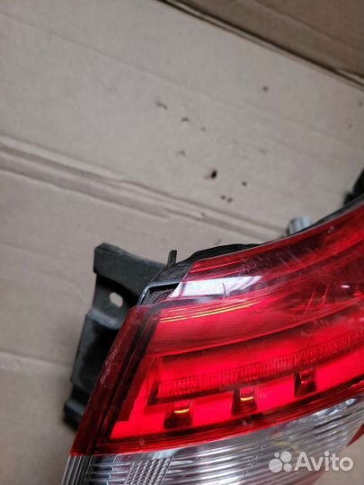 Фонарь задний правый на Nissan qashqai j11