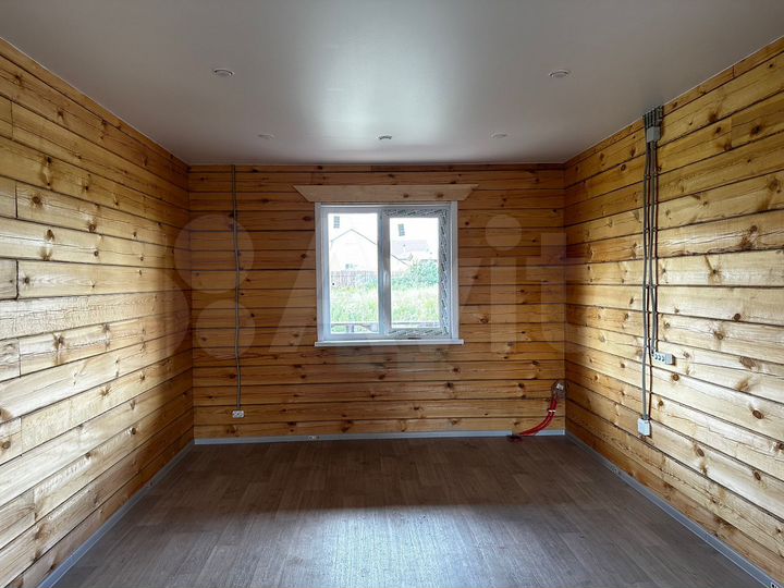 Дом 72 м² на участке 8 сот.