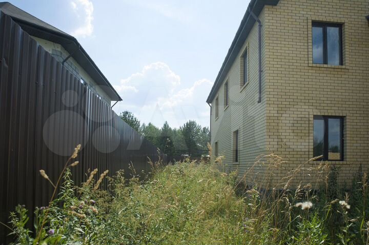 Коттедж 300 м² на участке 12 сот.