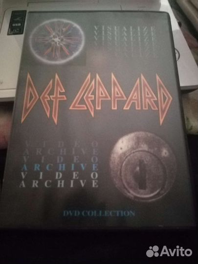 DVD диск Def Leppard