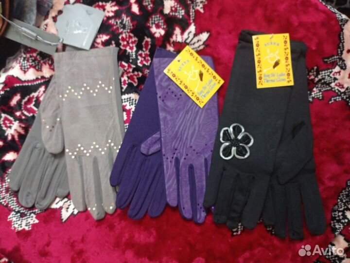 Женские перчатки