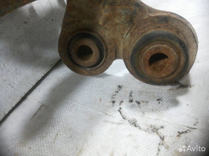 Кулак поворотный задний левый Hyundai Elantra 2