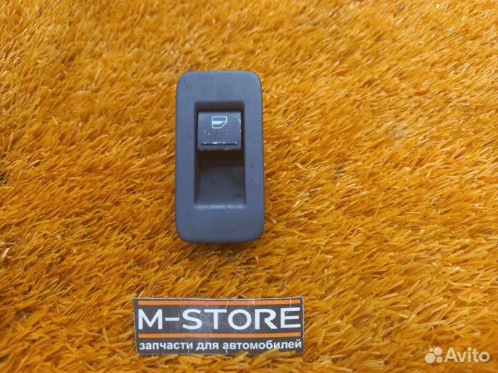 Кнопка стеклоподъемника задняя правая Volkswagen