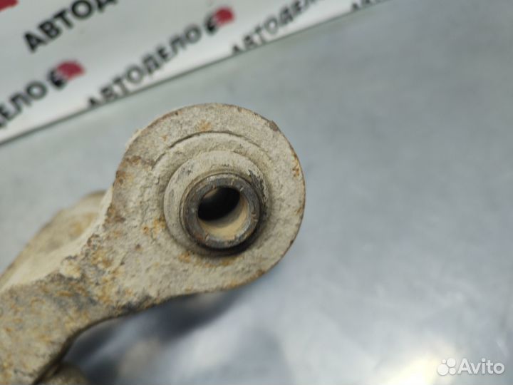 Кулак задний Daewoo Magnus 1999 г.в