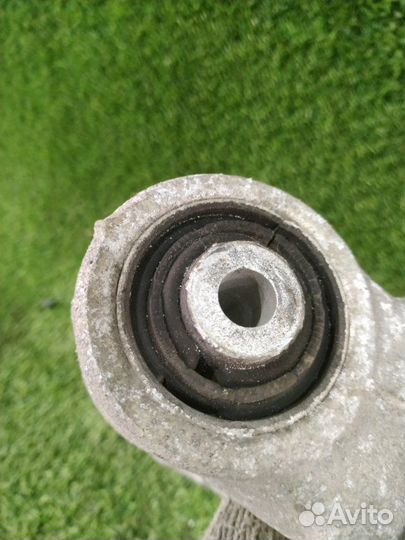 Рычаг прав. зад. audi A8