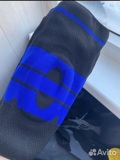 Наколенник для поддержки коленного сустава