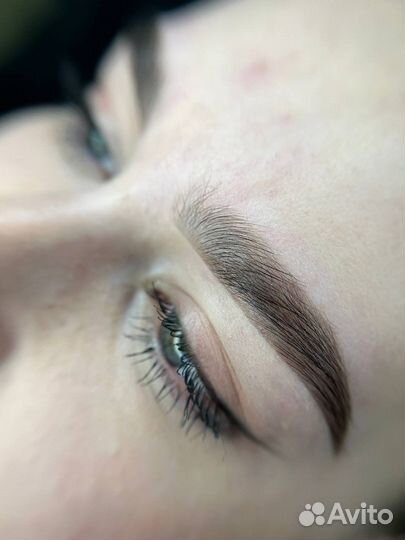 Коррекция и окрашивание бровей. Услуги бровиста