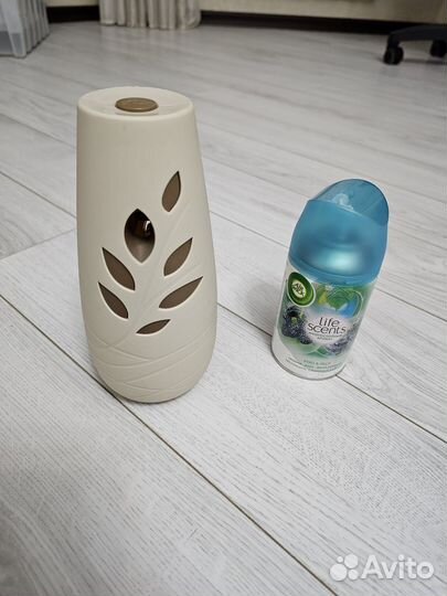 Автоматический освежитель воздуха Air Wick +баллон