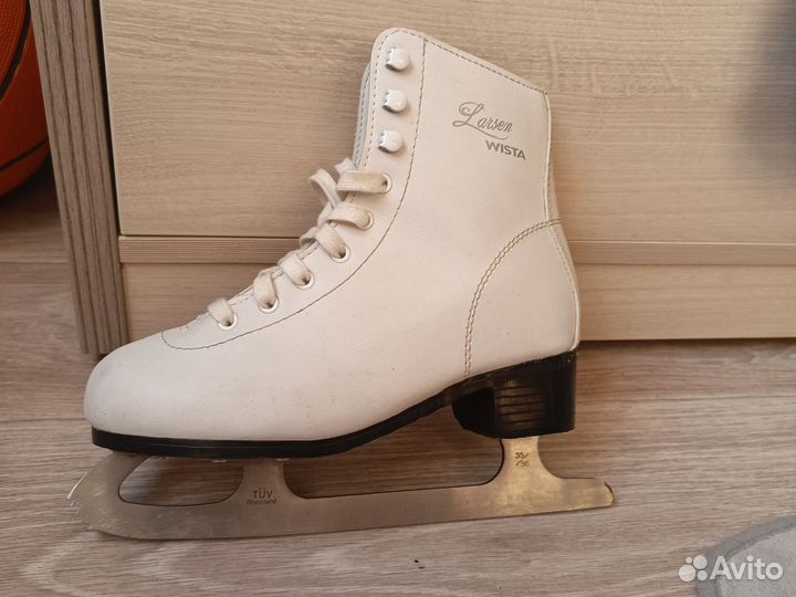 Коньки фигурные