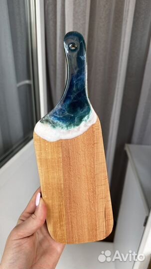 Сервировочная доска из эпоксидной смолы