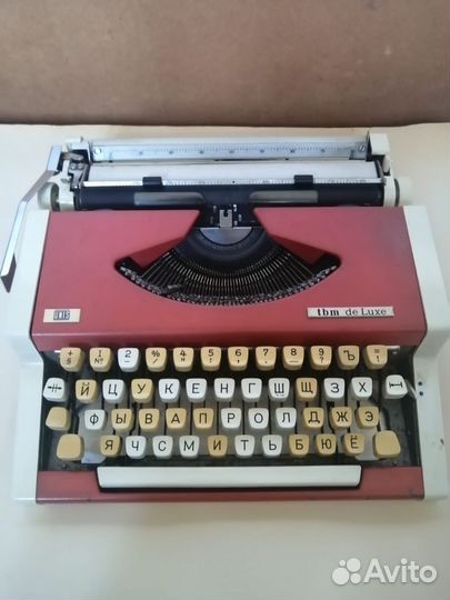 Печатная пишущая машинка