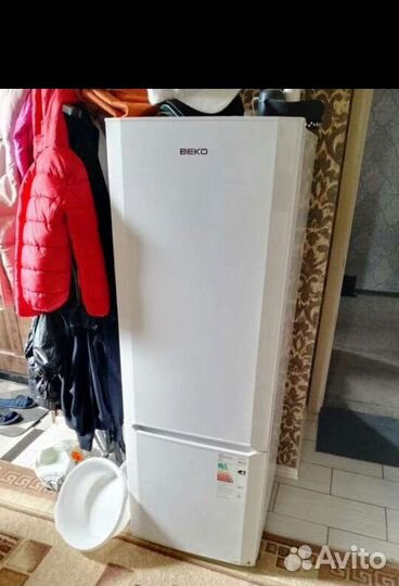 Холодильник бу beko