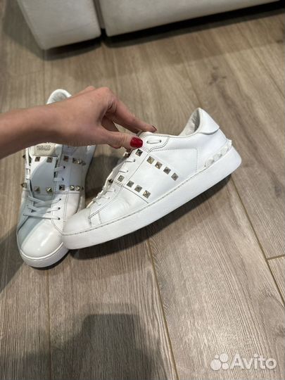 Кроссовки белые Valentino унисекс оригинал 41-42