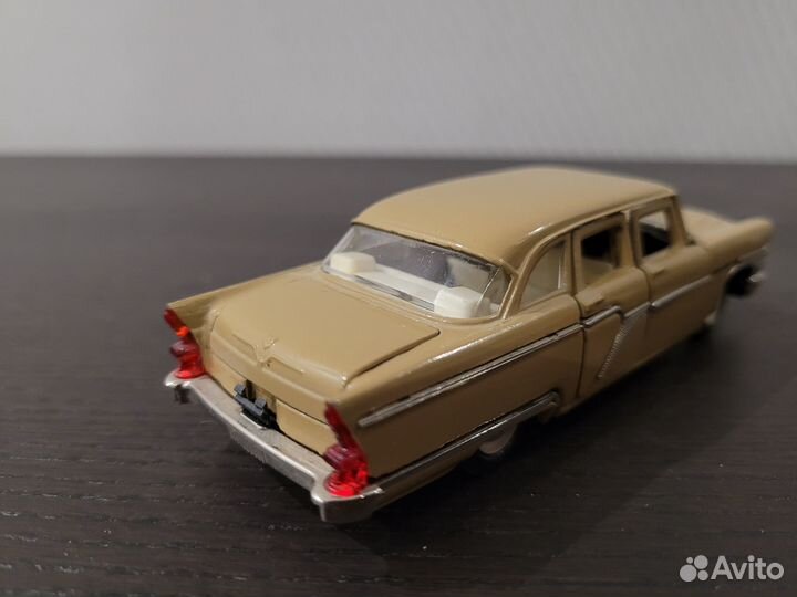 Модель автомобиля 