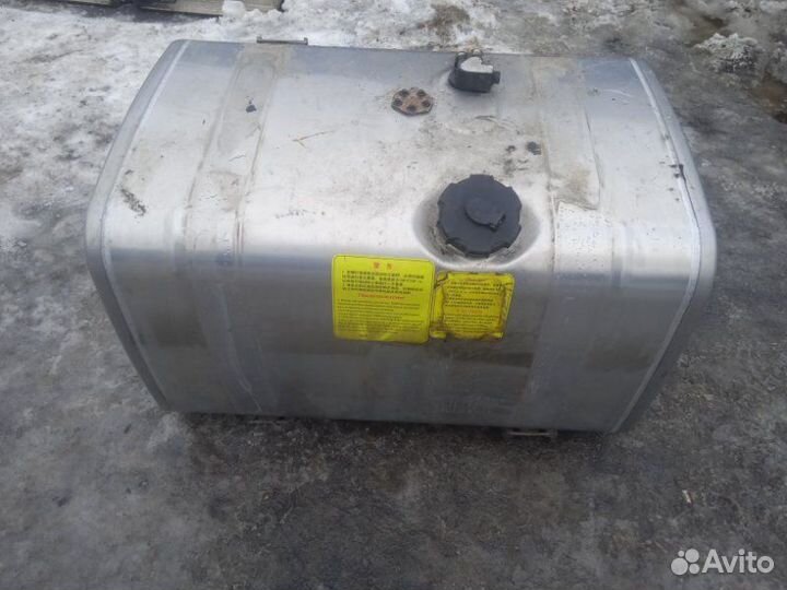 Бак топливный Sitrak C7H 4X2 MC13.48-50 2023