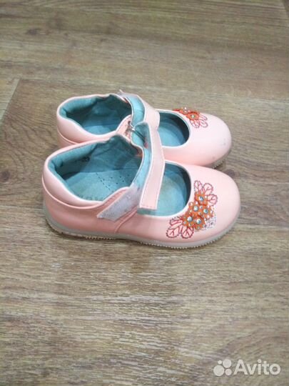 Туфли для девочки 23 размер