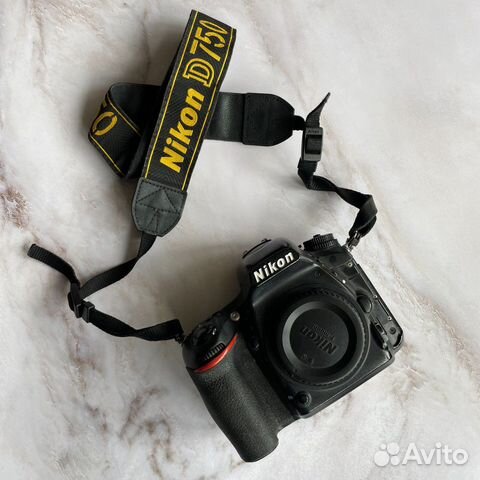 Зеркальный фотоаппарат Nikon D750