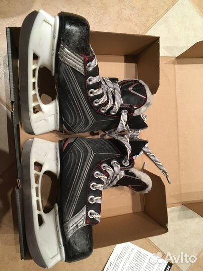 Хоккейные Коньки Bauer Vapor X200 YTH 11.0