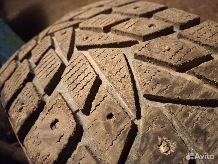 Dunlop Grandtrek Ice 02 215/65 R16 102L